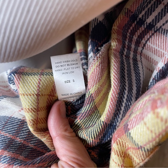 ACOA plaid shacket with oversized chest pockets, button front close blue/pink S - Picture 8 of 13